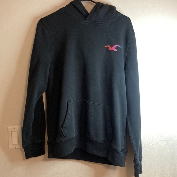 Hollister Sweaters - Hollister Med black Hoodie